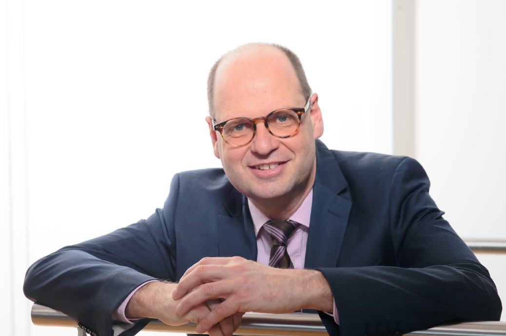 Dr. Guido Burger
